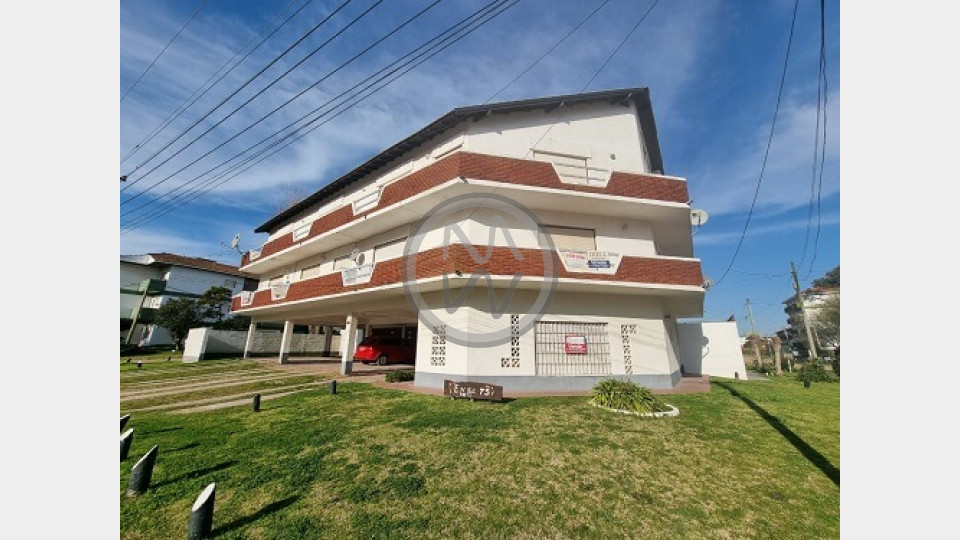 Departamento Edificio "En el 75" Luminoso departamento! en:Villa Gesell, zona:Muelle