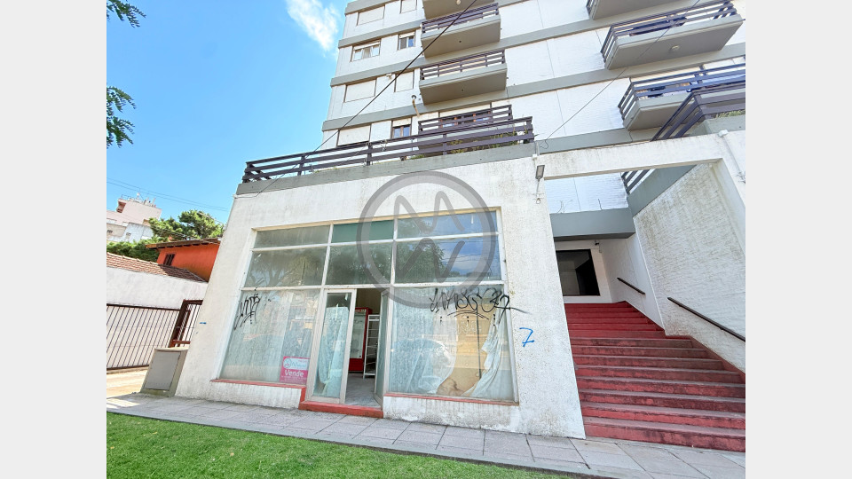 Local Amplio local comercial