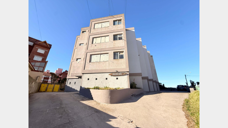 Departamento Edificio "Bubova"