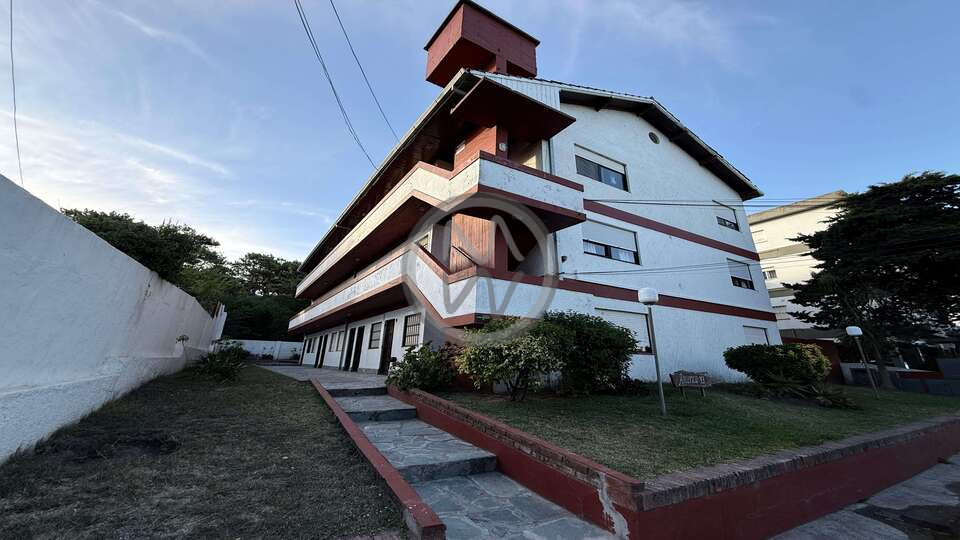 Departamento Edificio "America VI"